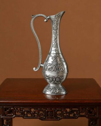 Vaso de Metal Europeu