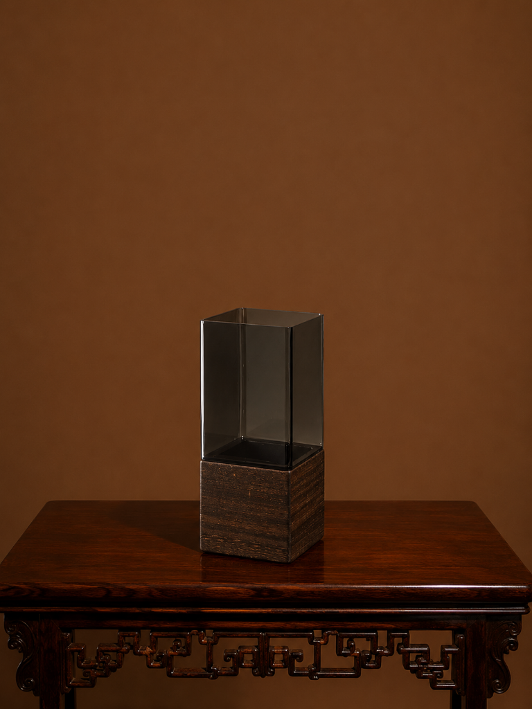Vaso de Acrílico com Base de Madeira